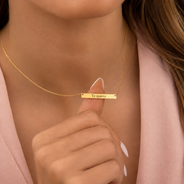 Collar Personalizado Barra Horizontal Dorado